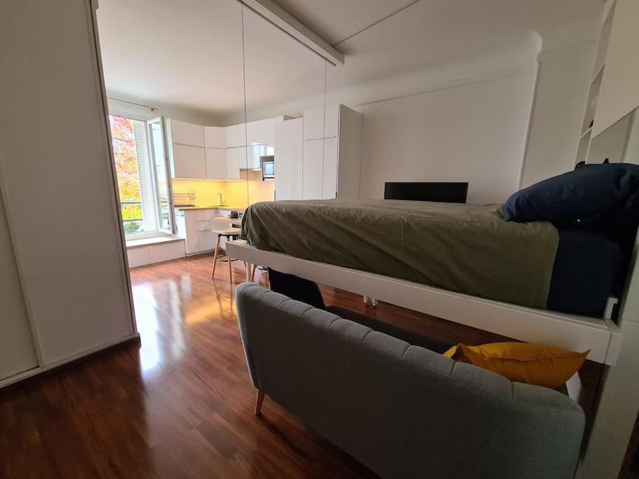 Studio A 2 Pas De La Gare Sartrouville Dış mekan fotoğraf