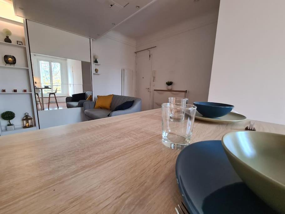 Studio A 2 Pas De La Gare Sartrouville Dış mekan fotoğraf